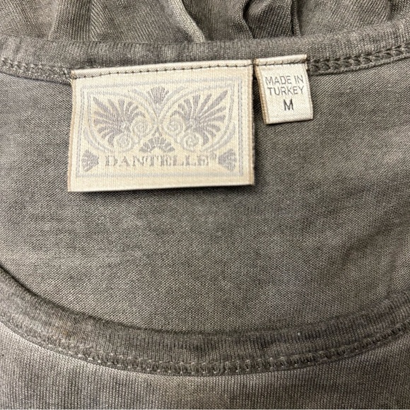 DANTELLE  Peplum Top - Picture 4 of 4